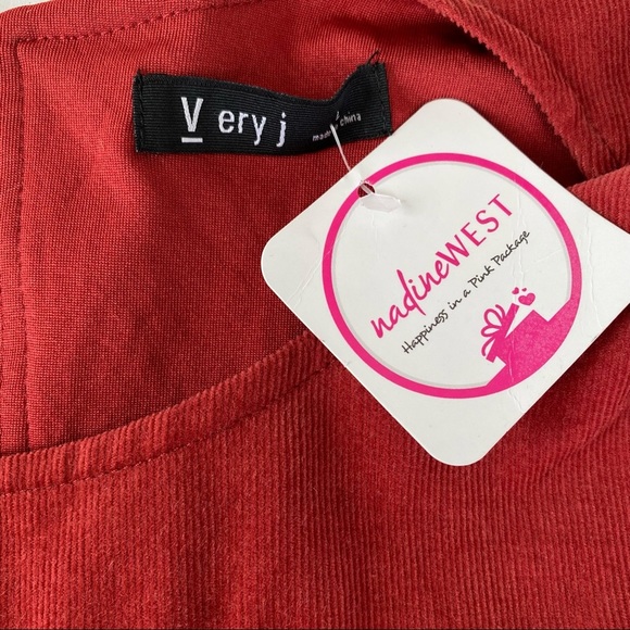 V evy j Red dress Short Sleeve Velvet Size L  NEW. A line relaxed fit - Picture 7 of 13